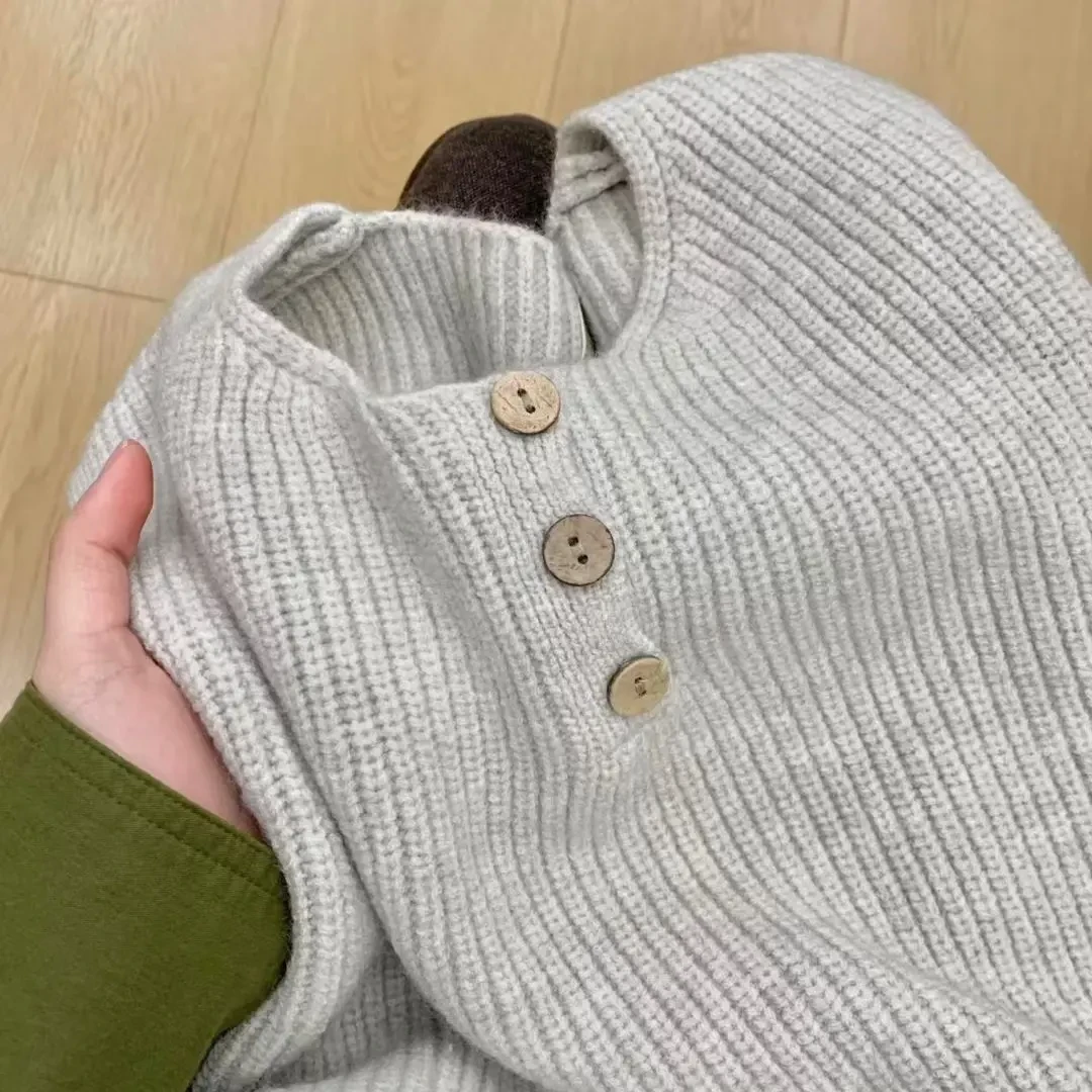 马夹纽扣纯色圆领通勤风