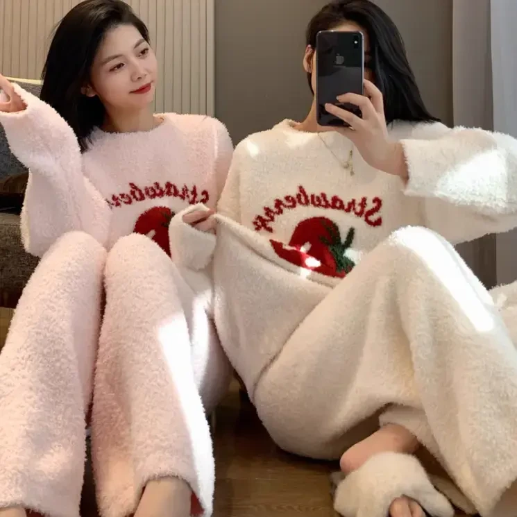 【芒芒专属】2025新款女士字母草莓仿半边绒爆款套头长袖卡通家居服