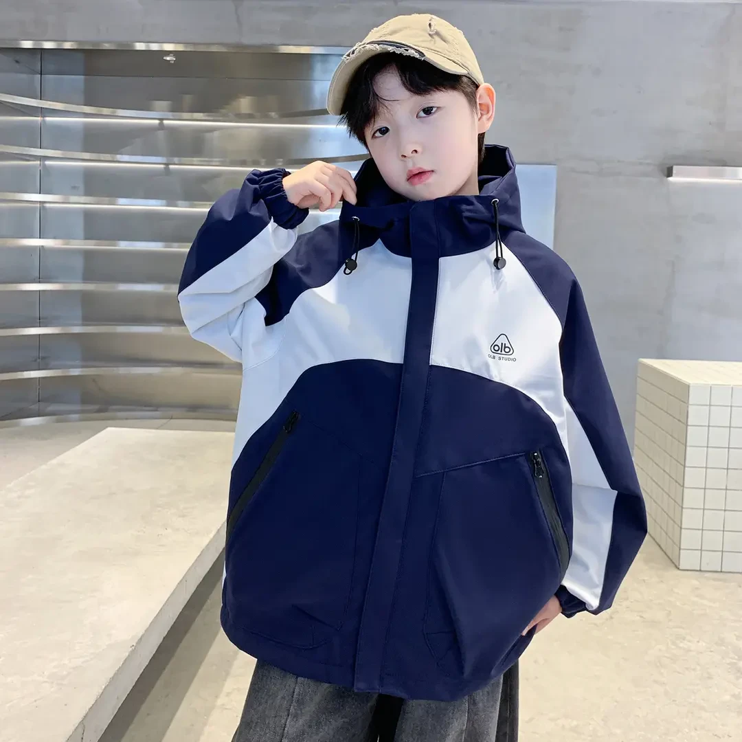 儿童装男童外套秋装韩版休闲6-12岁潮款中大童春秋款男孩连帽风衣