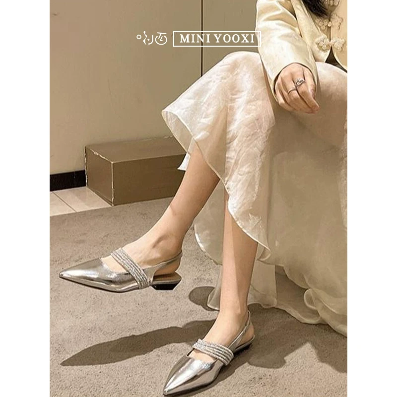 2025新款尖头女鞋牛皮浅口带钻小女人包头平底时尚凉鞋