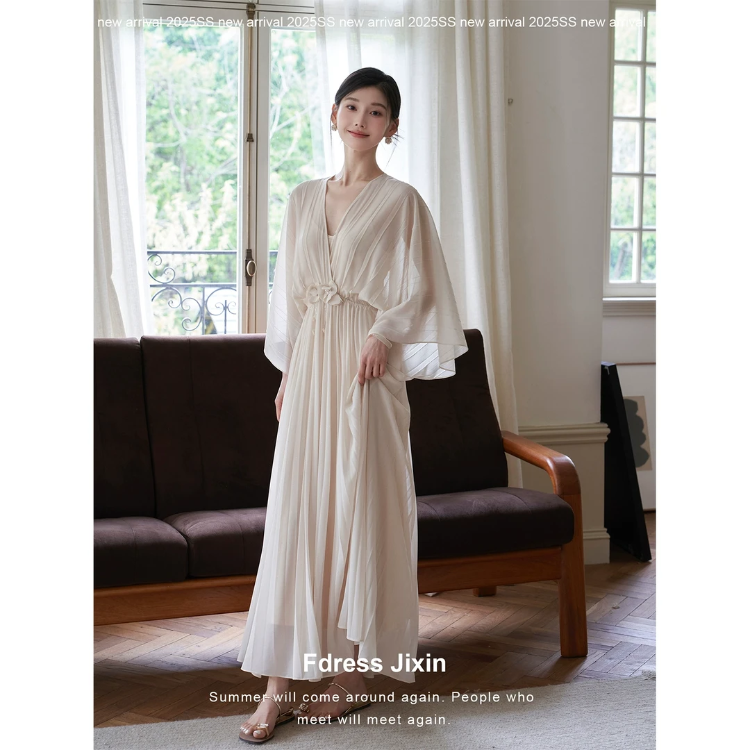 寄信 《里斯本之夜》 风琴褶优雅百褶V领连衣裙长裙