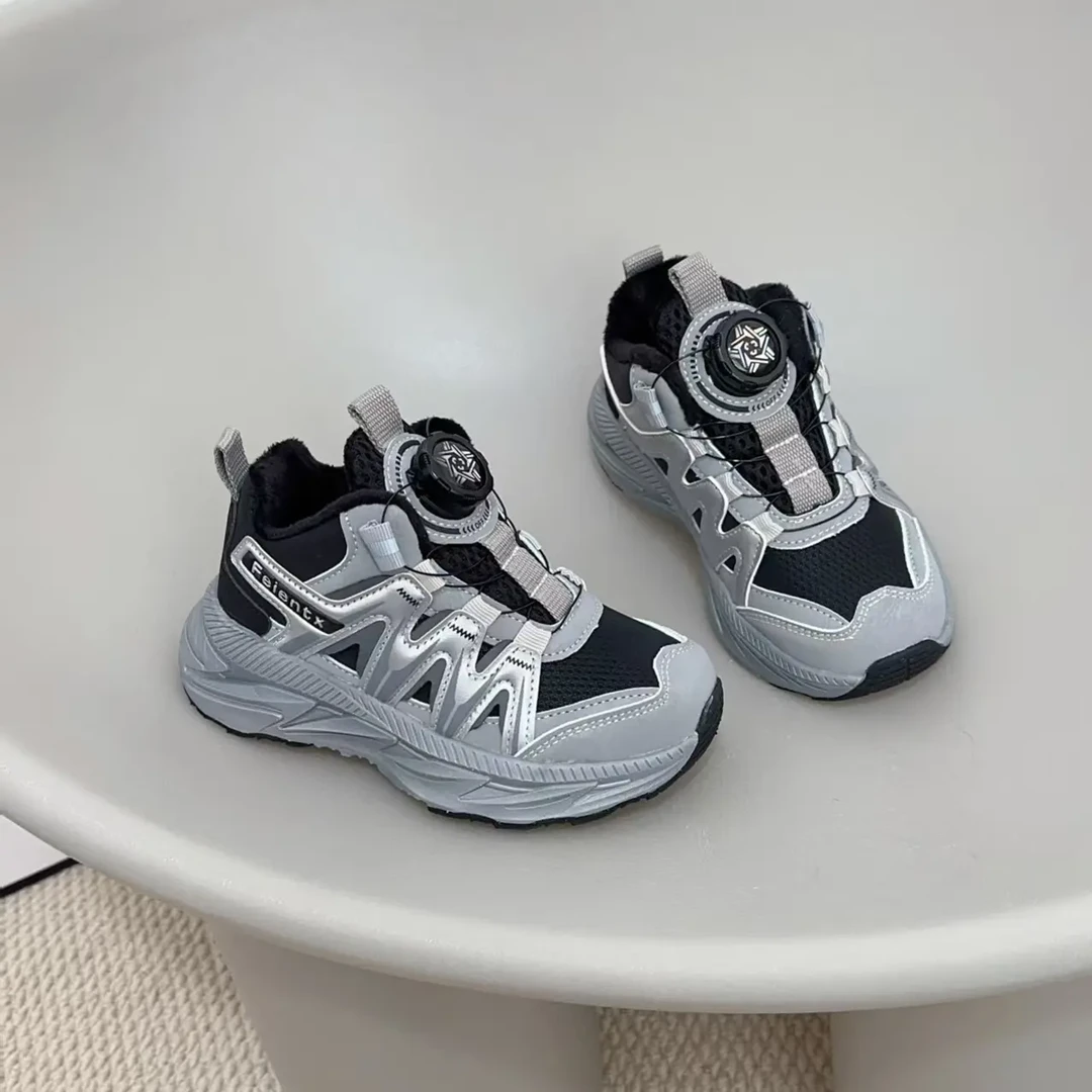 秋冬季新款男女童加绒二棉运动鞋户外防滑旋转扣软底百搭老爹鞋