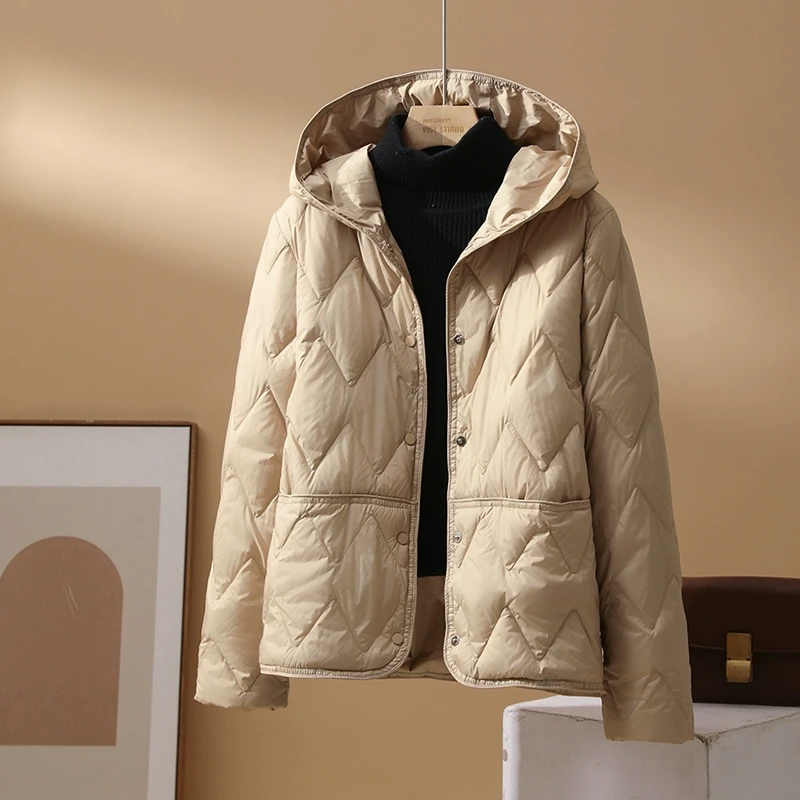 90白鸭绒轻薄羽绒服女短款2025年秋冬新款时尚连帽洋气百搭外套潮