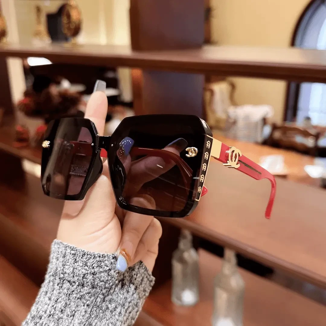 【定制款轻奢太阳镜】时尚百搭素颜修饰脸型高级感防紫外线高清墨镜