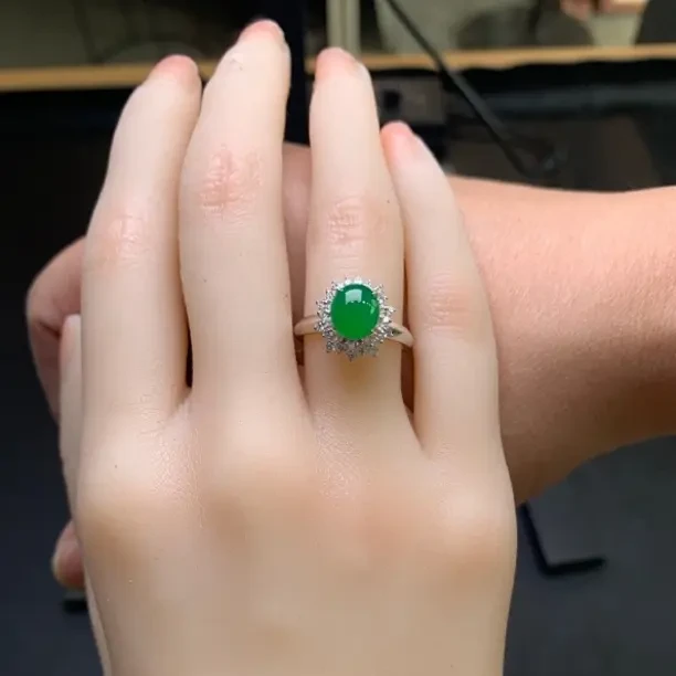 纯天然缅甸a货翡翠阳绿镶嵌