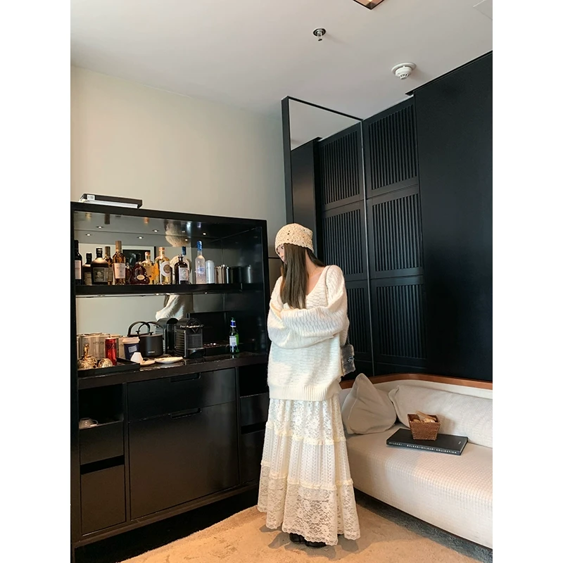 小君君布兰妮 芭蕾少女/宽松重工刺绣蛋糕裙奶白色蕾丝拼接半身裙