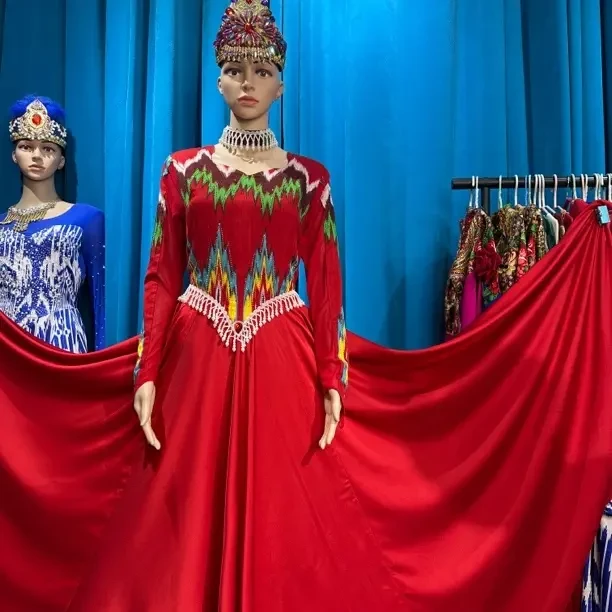 新疆民族风艾德莱斯大摆流苏款连衣裙适合舞台演出