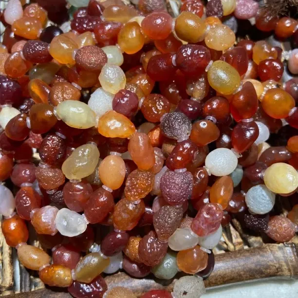 天然彩珠玛瑙原石手串拍下随机发货