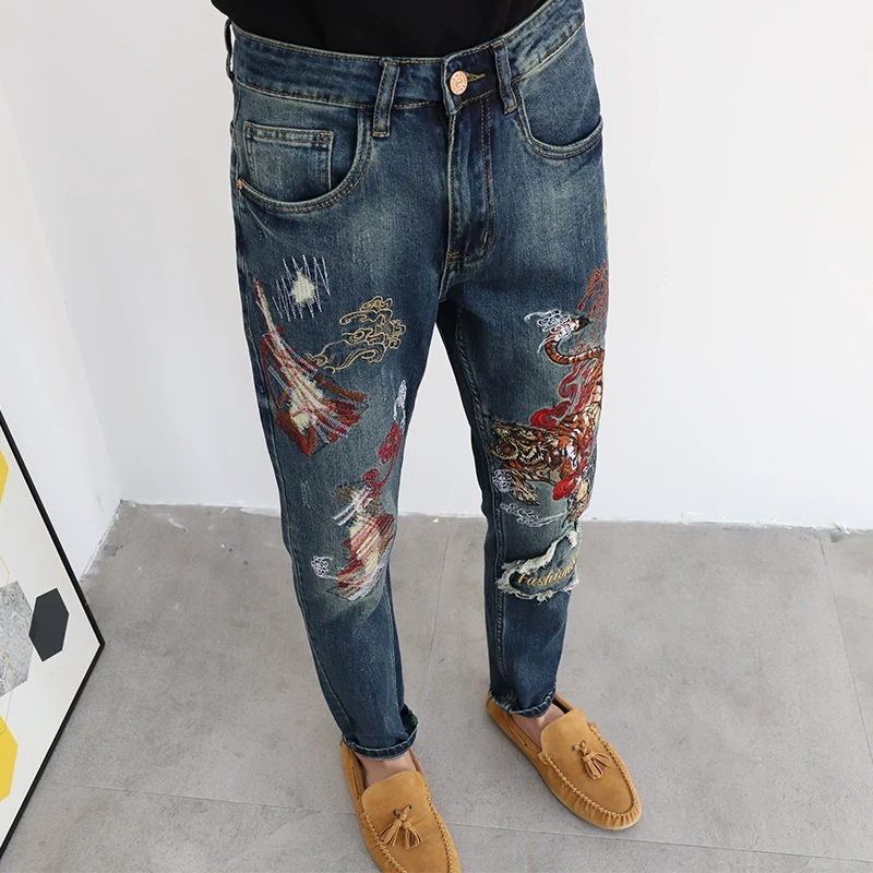老虎刺绣欧货重工潮牌社会小伙痞帅牛仔裤男2025秋季修身小脚长裤