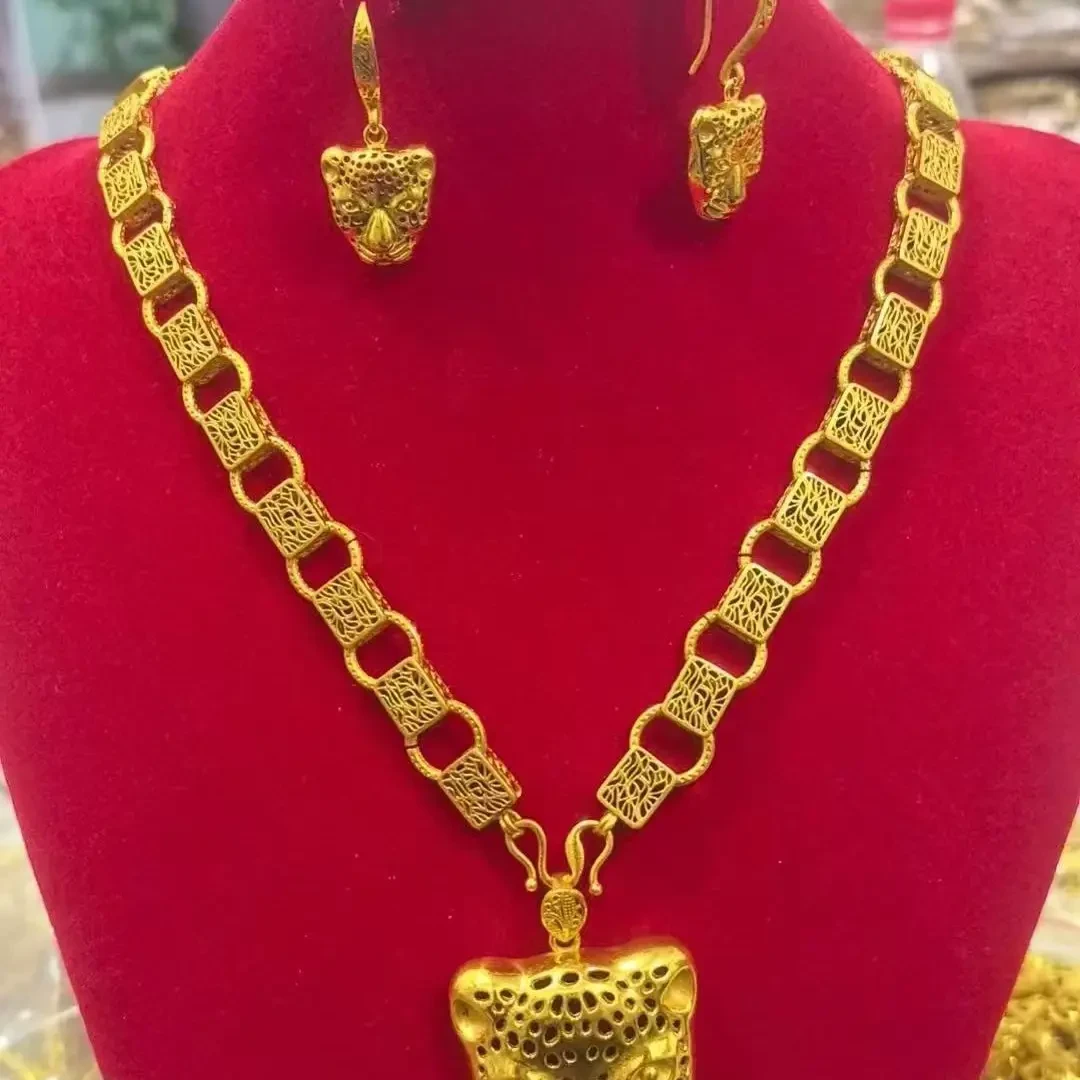 合金亚克力项链 轻奢桃心四叶草镂空适合送妈妈送老婆的精品礼选