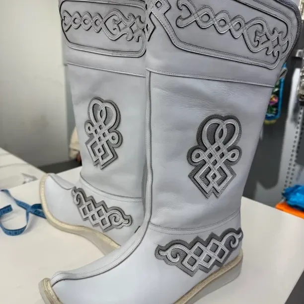 传统风格民族风时装靴高筒白色长筒靴子