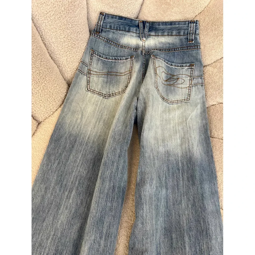 设计感刺绣宽松直筒牛仔裤女秋冬新款美式复古水洗高腰显瘦阔腿裤