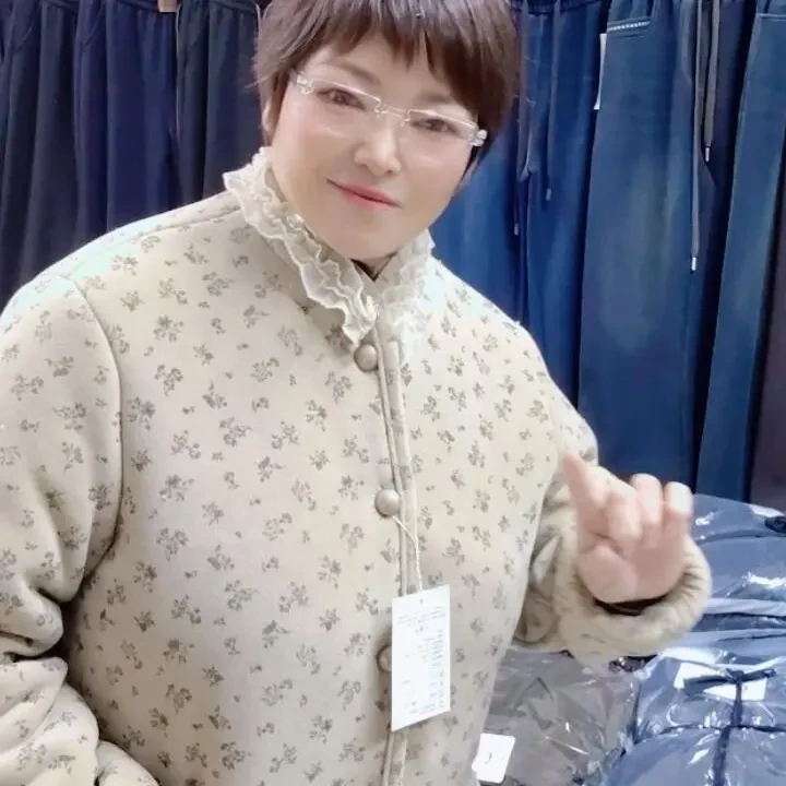 冬季新款加绒加厚韩系碎花女士圆领花边领宽松棉袄外套家居服