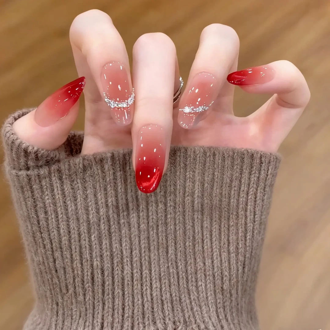 【酒红玫瑰】纯手工穿戴甲红色甜欲风显白美甲修饰手型日常款式