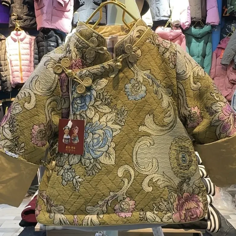 藏装衣服加棉中性版三个月到九岁可以穿