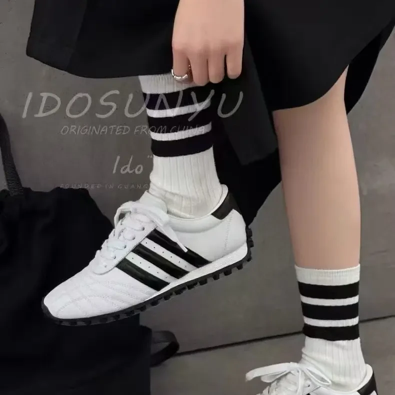 欧洲站25春款真皮平底三叶草德训鞋球鞋风女款