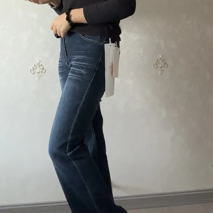 秋季新款复古蓝不贴腿显瘦百搭气质女士微喇牛仔裤