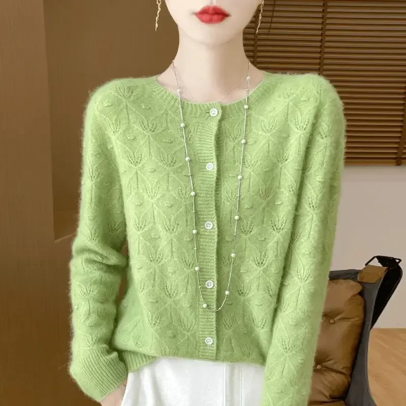时尚百搭!镂空勾花100纯女士长袖针织衫短款纯色上衣宽松