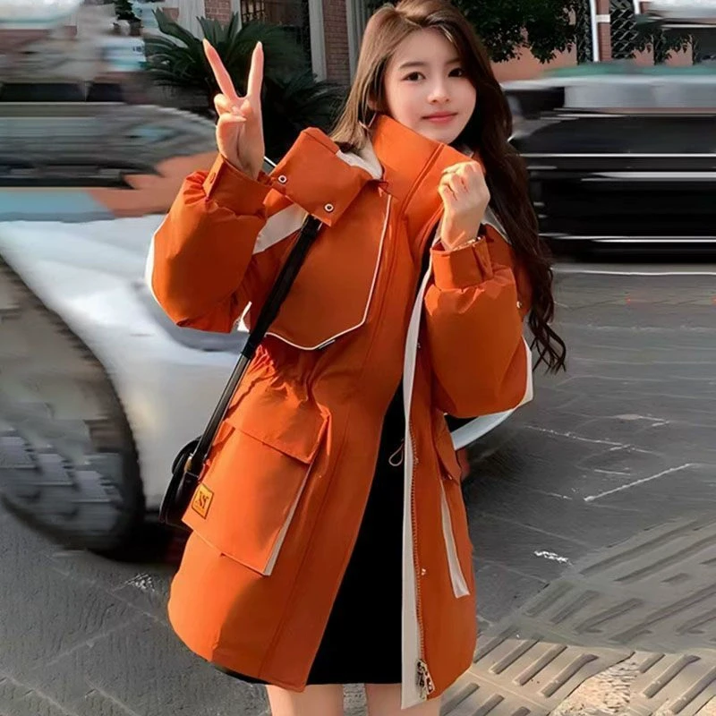 过年穿搭棉袄女款网红爆款2025款洋气时尚夹棉加厚冲锋衣大码棉衣