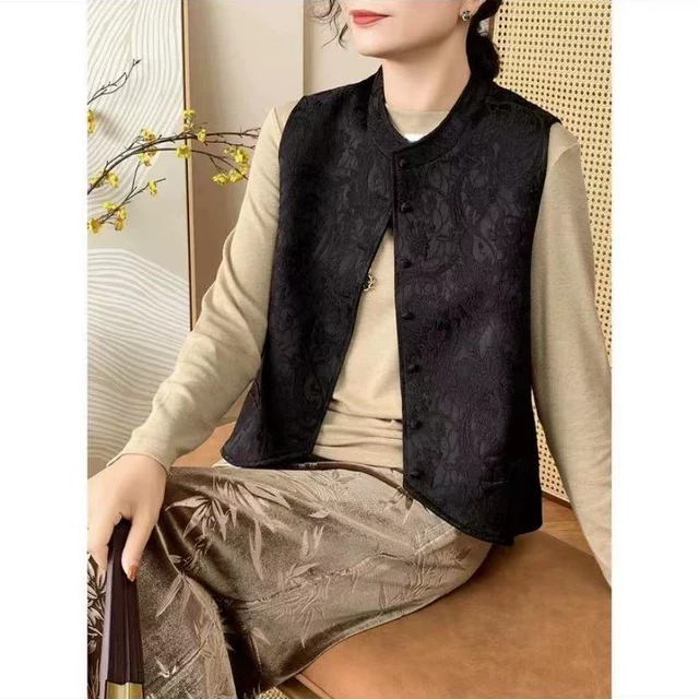 新中式国风提花马甲背心女春季新款复古盘扣立领无袖坎肩上衣2025