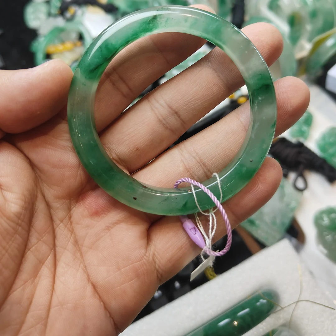 天然石英质玉非洲翠高冰飘花女士手镯55圈口