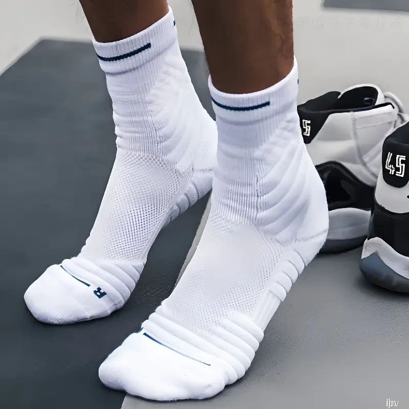 冬季球员跑步打篮球袜潮流运动长筒美式白色中筒篮球袜子精英袜