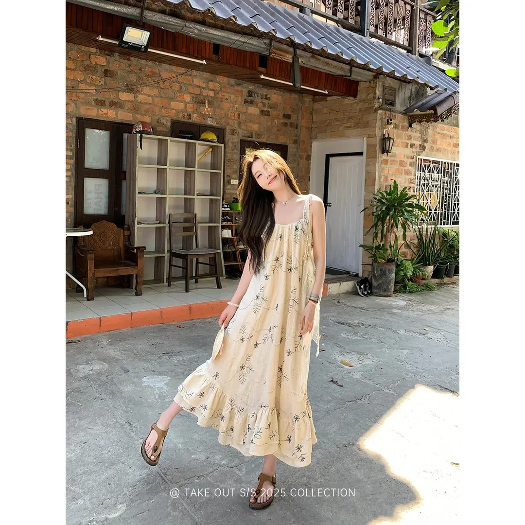 【椰林海风】重工提花吊带连衣裙女2025夏季新款休闲气质海边度假裙