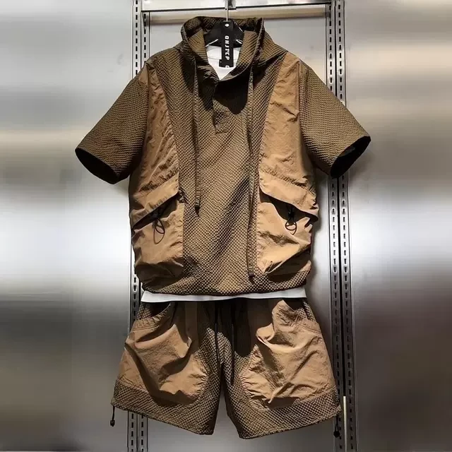 夏季工装透气速干运动套装男士痞帅肌理感休闲连帽短袖短裤两件套
