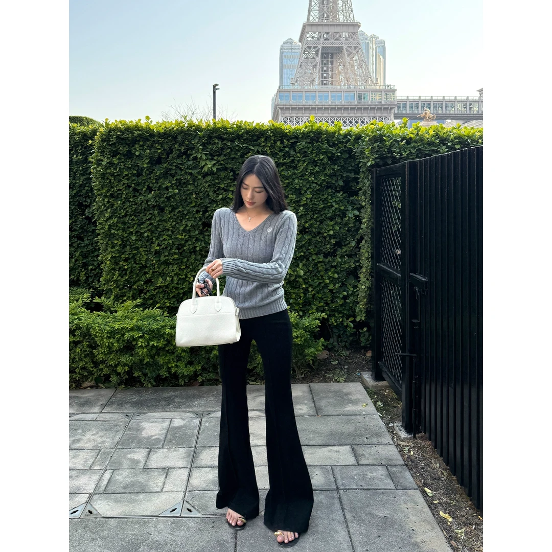 周淼ZHOUMIAO老钱风刺绣毛衣肌理感学院风休闲上衣女ZM25M6422SC