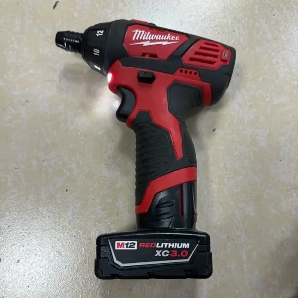 9成新  米沃奇12伏扭力批维修扭力螺丝刀