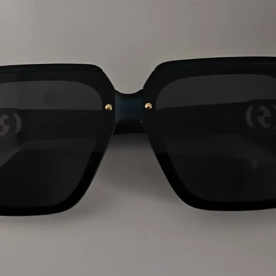 美式复古猫眼偏光防晒女款时尚气质街拍太阳镜