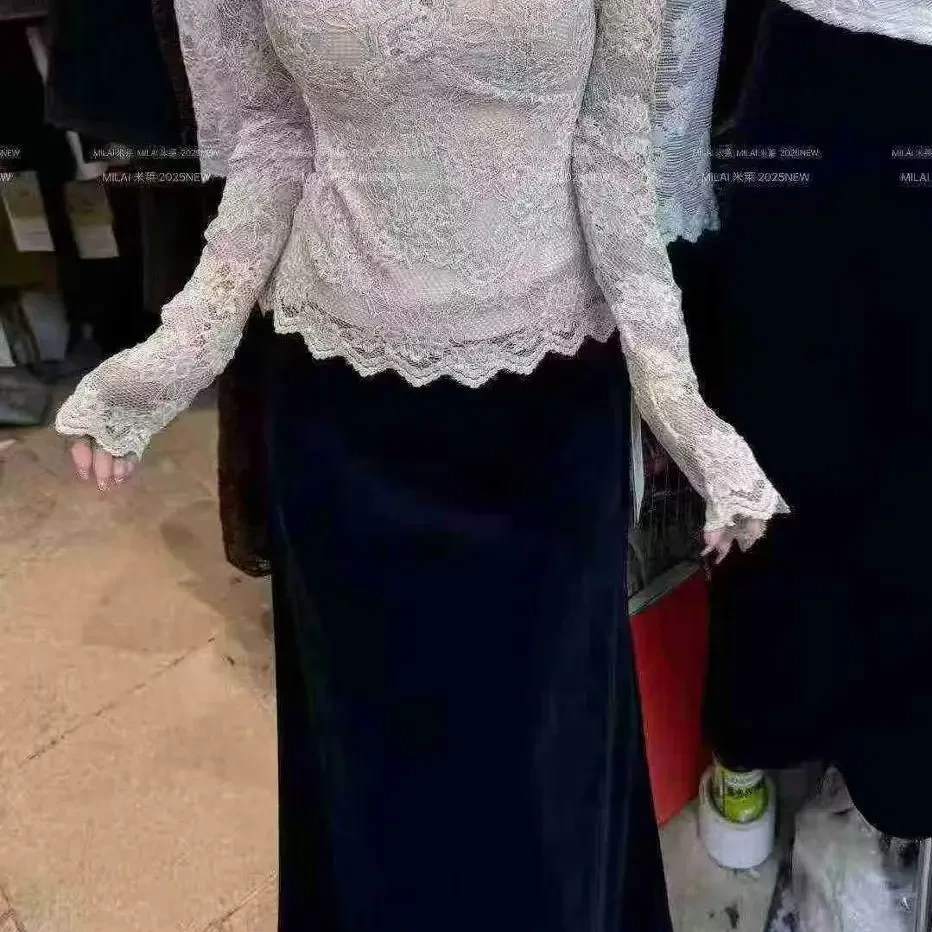 秋冬黑色V领加绒蕾丝衫性感百搭修身显瘦长袖内搭打底衫女