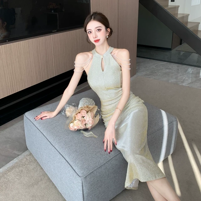 后妈裙后妈裙高级感新中式复古改良旗袍挂脖连衣裙女夏收腰御姐开