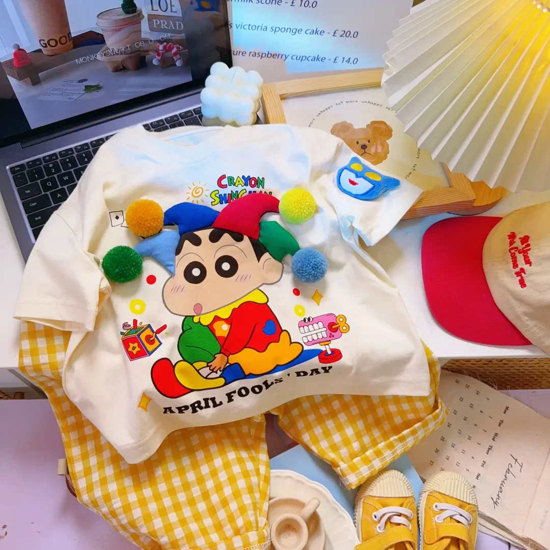 儿童夏季卡通立体玩偶小新印花T恤男女童半袖吸汗透气童趣短袖