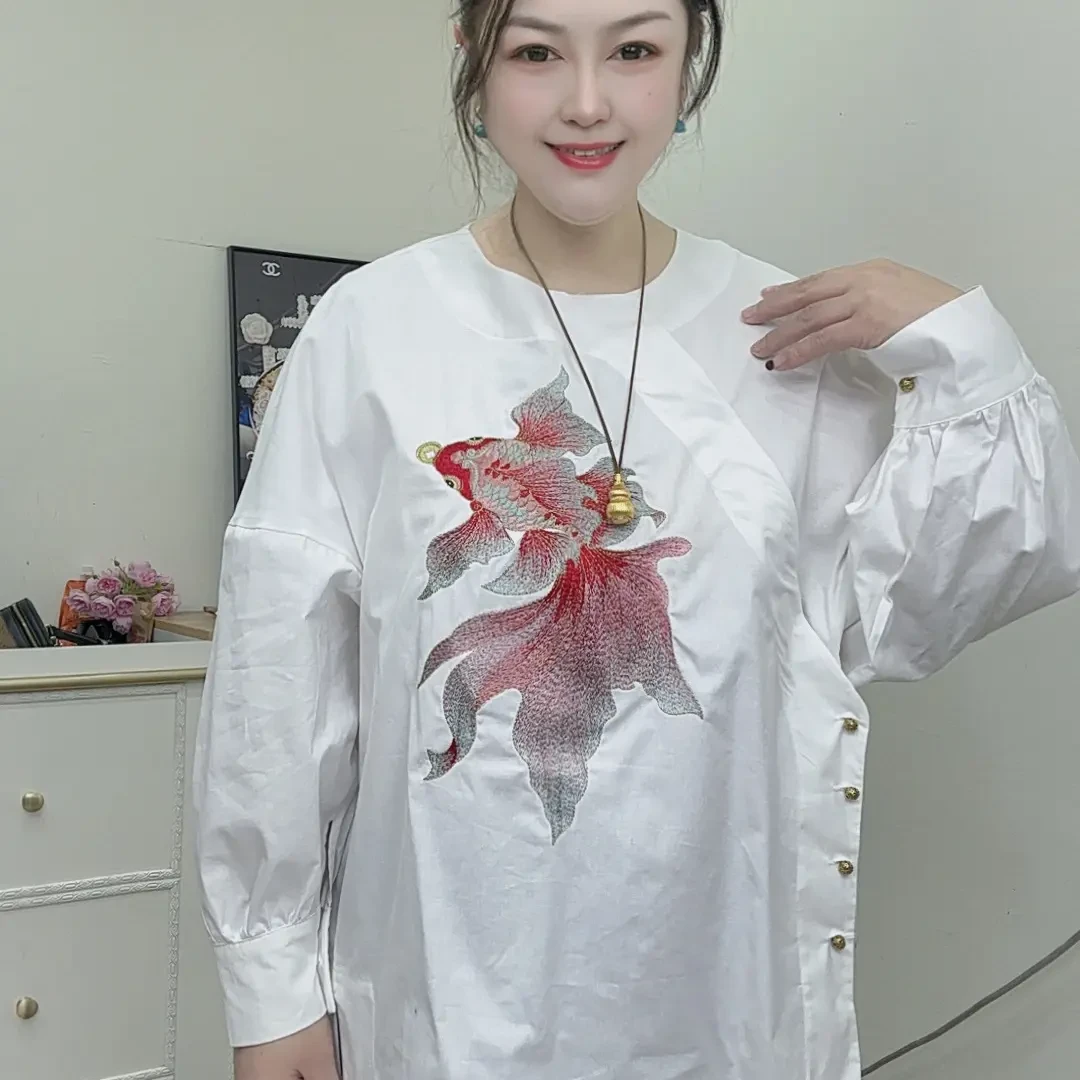 8633新中式圆领锦鲤刺绣长袖衬衫