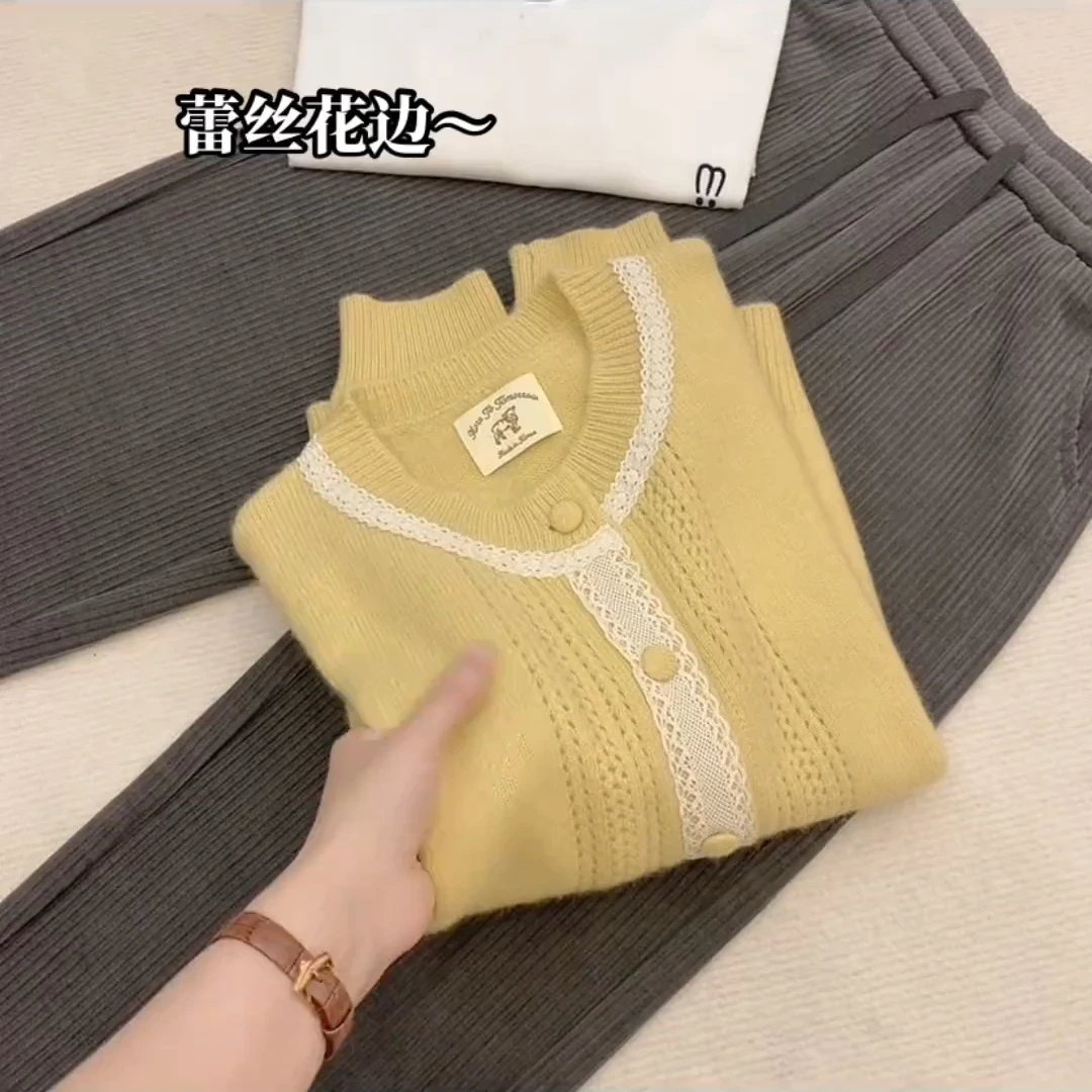 2025秋冬季新款穿搭时髦高端毛衣针织衫女装新款减龄蕾丝气质上衣