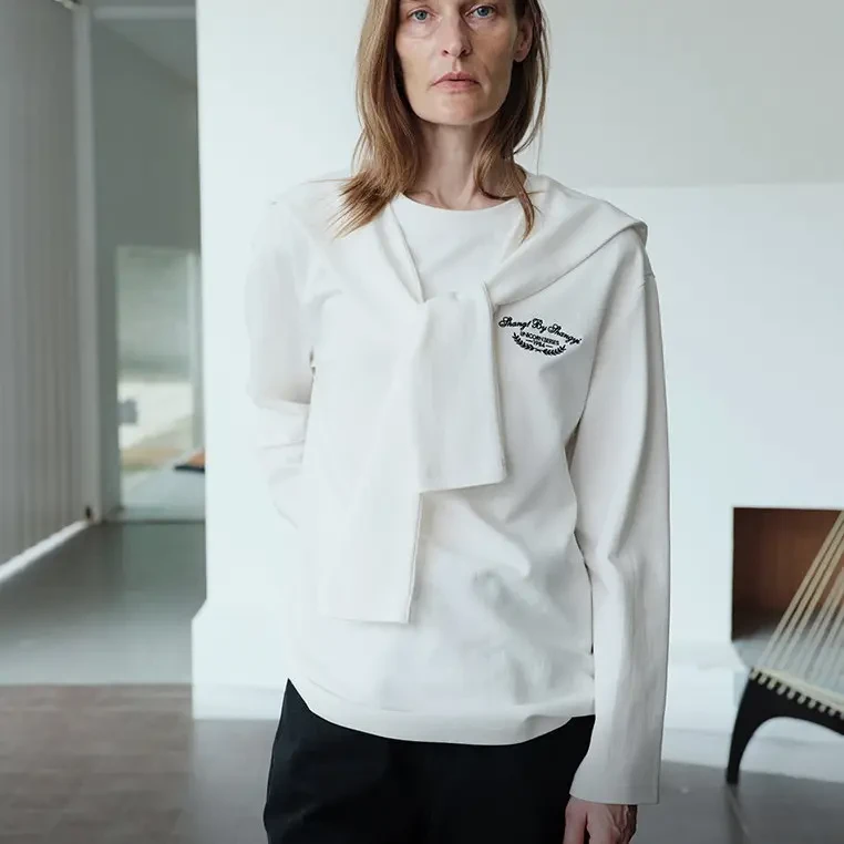 民族风常规刺绣森系宽松型T恤春季秋冬百搭户外女士