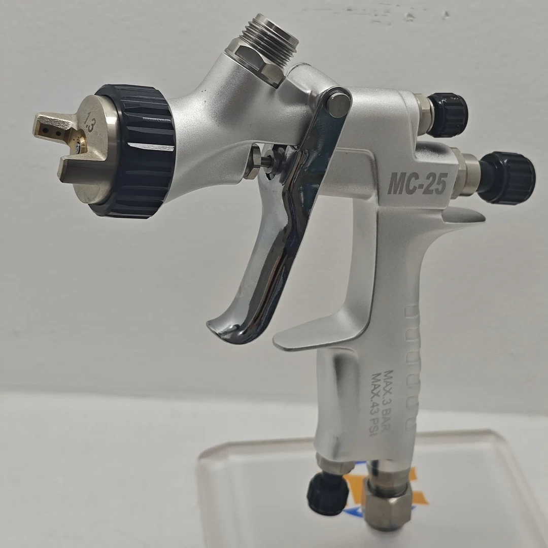 高端面漆油漆喷枪，雾化细腻，经久耐用