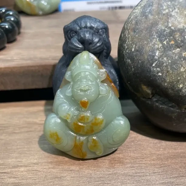 天然新疆和田玉籽料手工雕刻财神挂坠财神爷男女一物一拍
