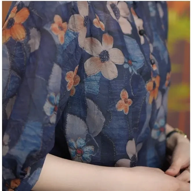 2025高端时尚舒适感透气上衣女气质复古印花休闲百搭