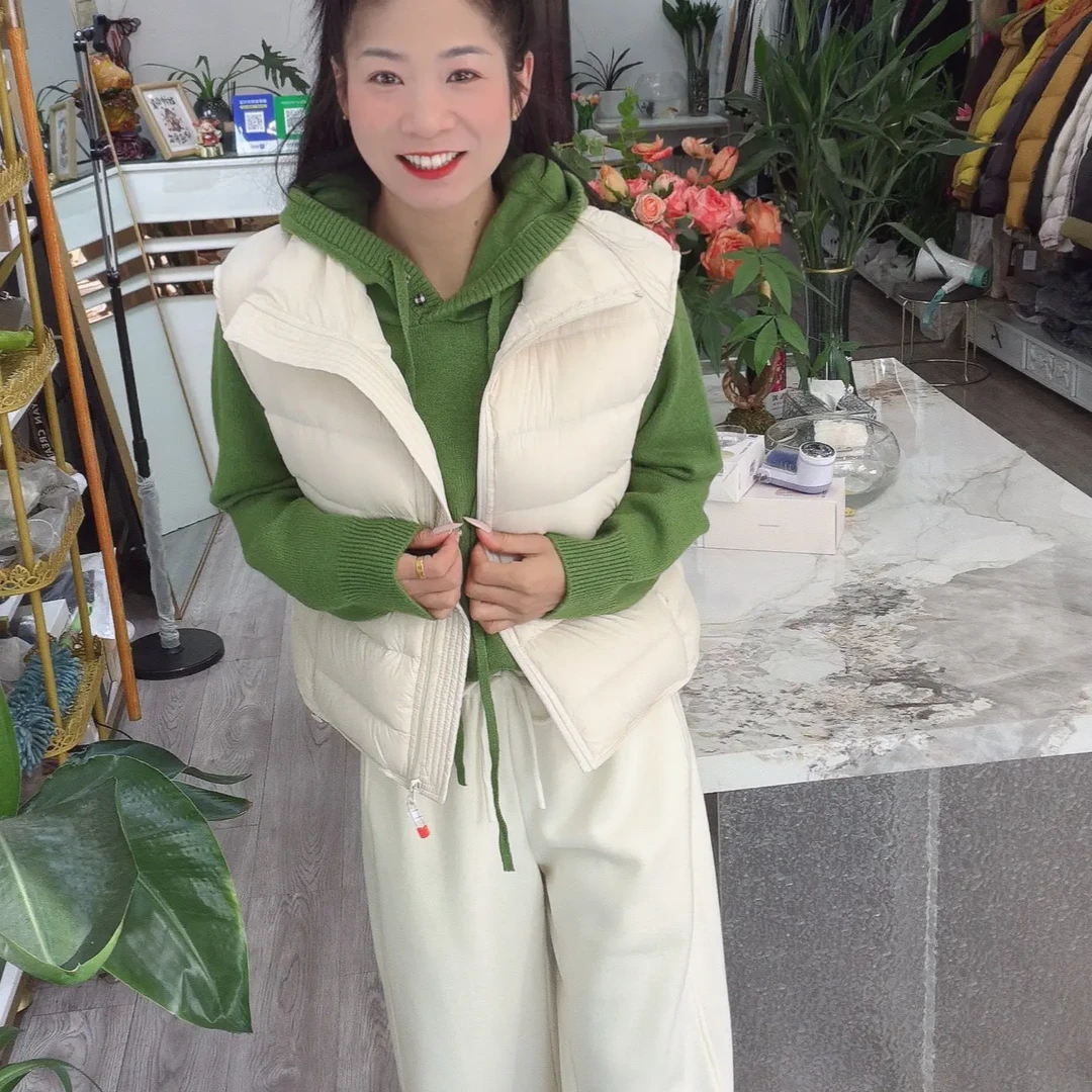 立领纯色女冬季显瘦叠穿保暖白鸭绒马甲外套