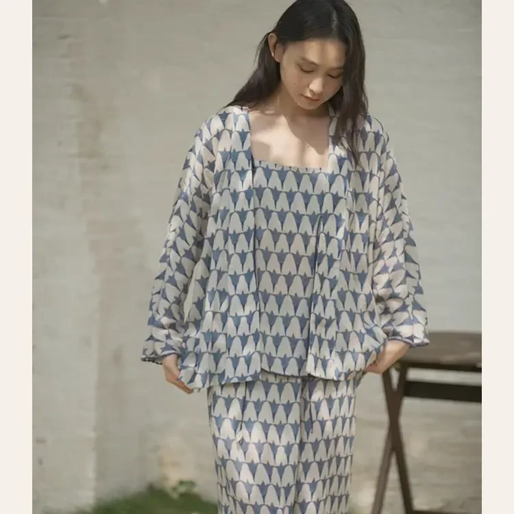《蟲子姐姐专属》朵朵可可女251-025满目印花春夏（睡衣套装）家居服