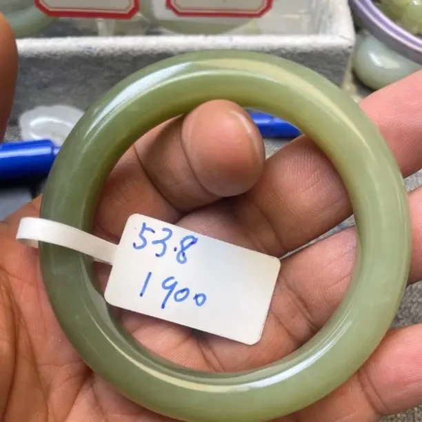 新疆天然和田玉手镯