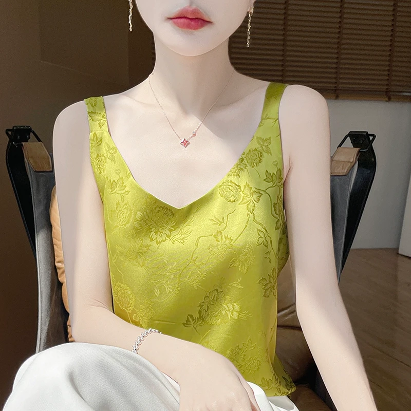 新中式国风缎面高级V领吊带背心女红宽松时尚复古提花内搭打底衫