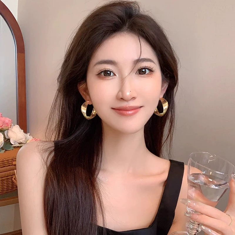 铜合金亚克力耳饰 SOVOB 金属复古港风大圈圈耳环小众设计耳钉耳