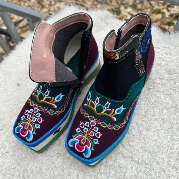 民族风格刺绣防滑时尚透气方头冬季保暖舒适