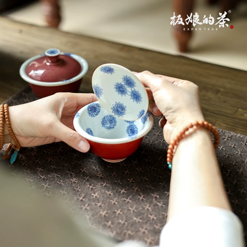 板娘的茶景德镇手绘青花云起豇豆红小雏菊盖碗130ml家用盖碗茶具