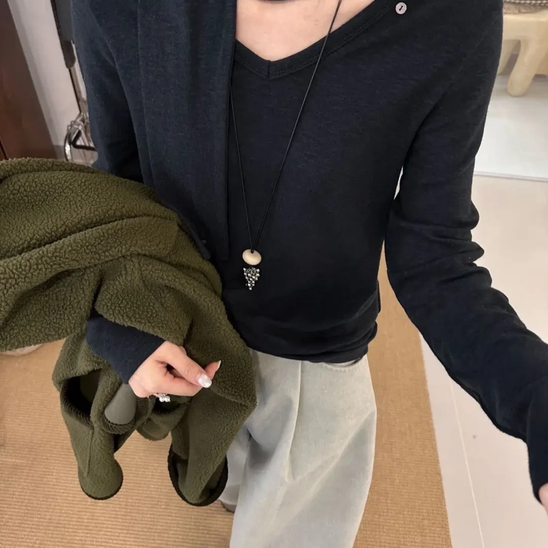 「欣欣子」韩系秋冬百搭V领长袖磨毛T恤内搭打底衫