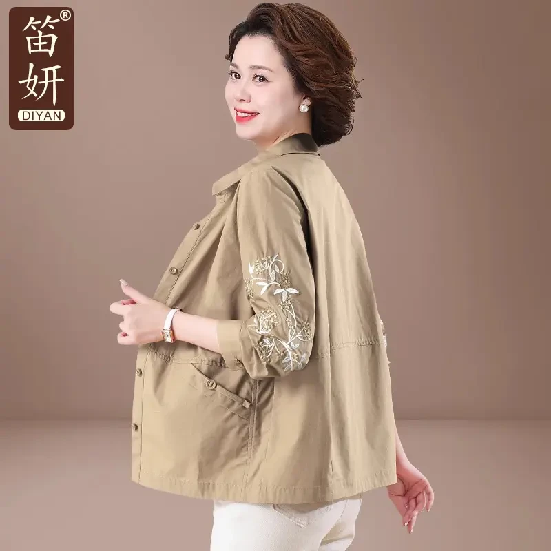 妈妈春装外套薄款时尚大码中年妇女春秋衬衫中老年人女阔太太上衣
