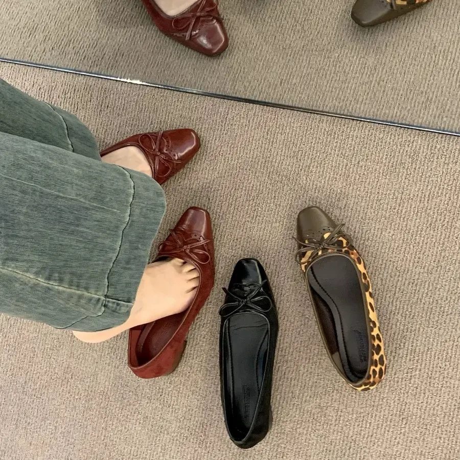 000-27广州十三行时尚洋气蝴蝶结单鞋秋冬鞋低跟小众女单鞋